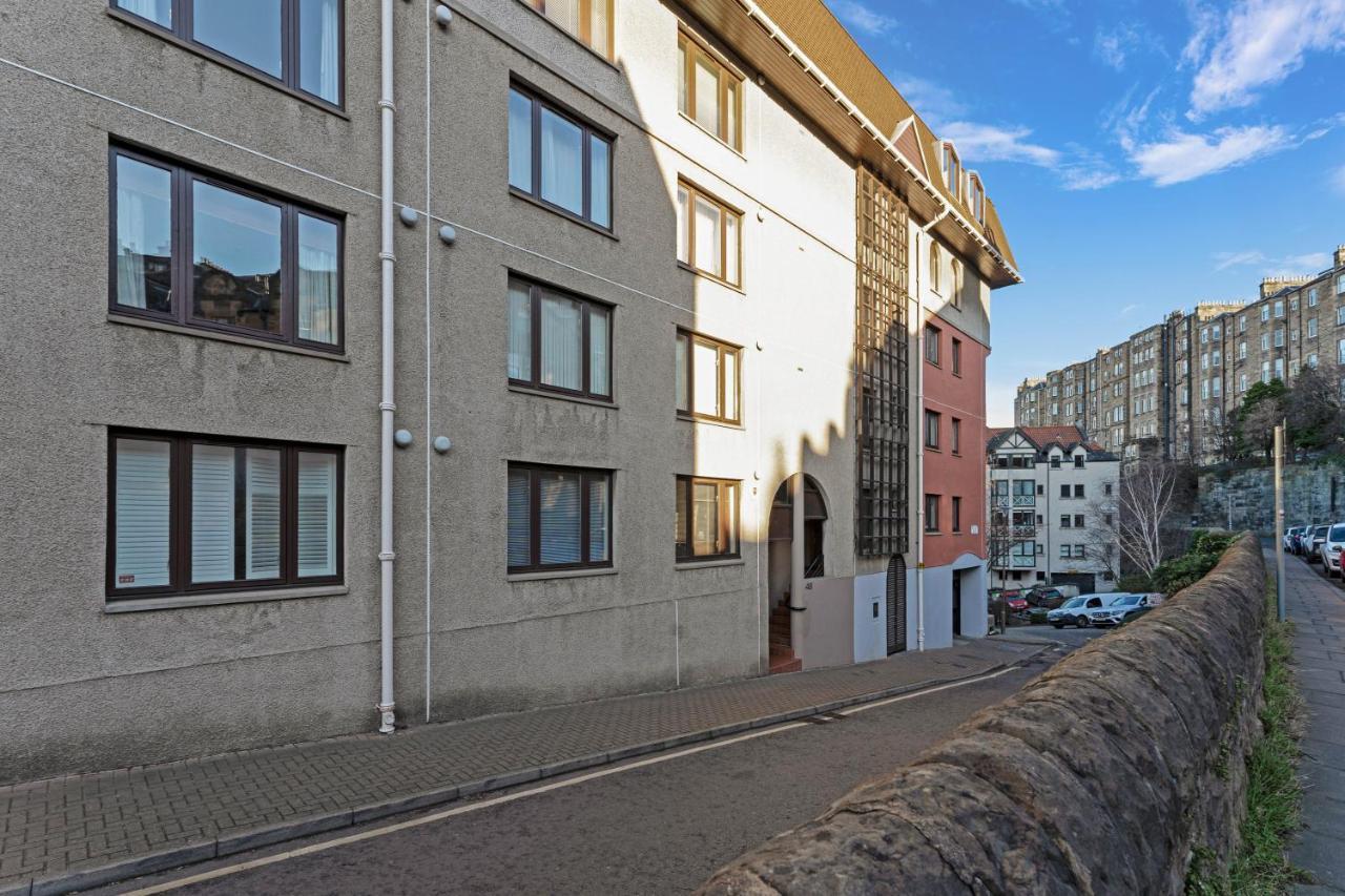 Elegant & Unique Getaway - Spacious 3 Bedroom, 2 Bathroom City Centre Apartment - Free Allocated Parking. 爱丁堡 外观 照片