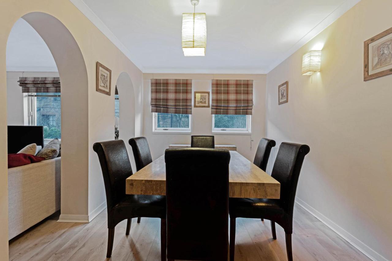 Elegant & Unique Getaway - Spacious 3 Bedroom, 2 Bathroom City Centre Apartment - Free Allocated Parking. 爱丁堡 外观 照片
